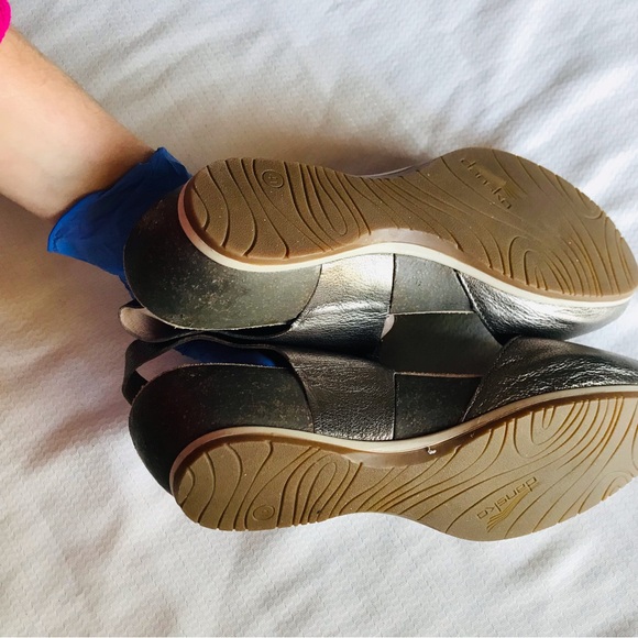 Dansko vera gold Metallic Sandals - Picture 10 of 12